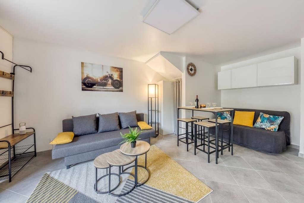 Апартаменты Cocoon - Jardin - Boite A Cle - Wi-Fi Baulne Экстерьер фото